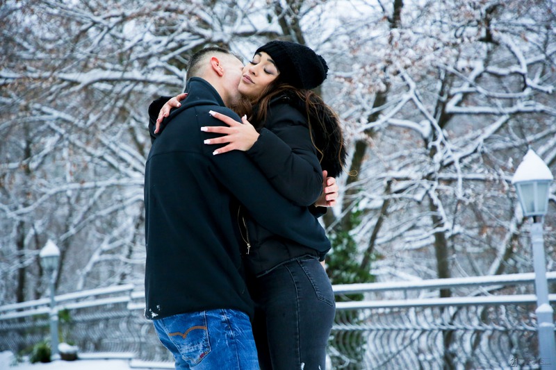 Ginebra Bellucci And Her Boyfriend Warm Themselves Up-01