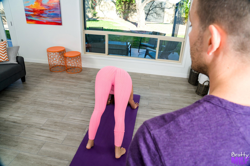 Kagney Linn Karter's Yoga Session-12