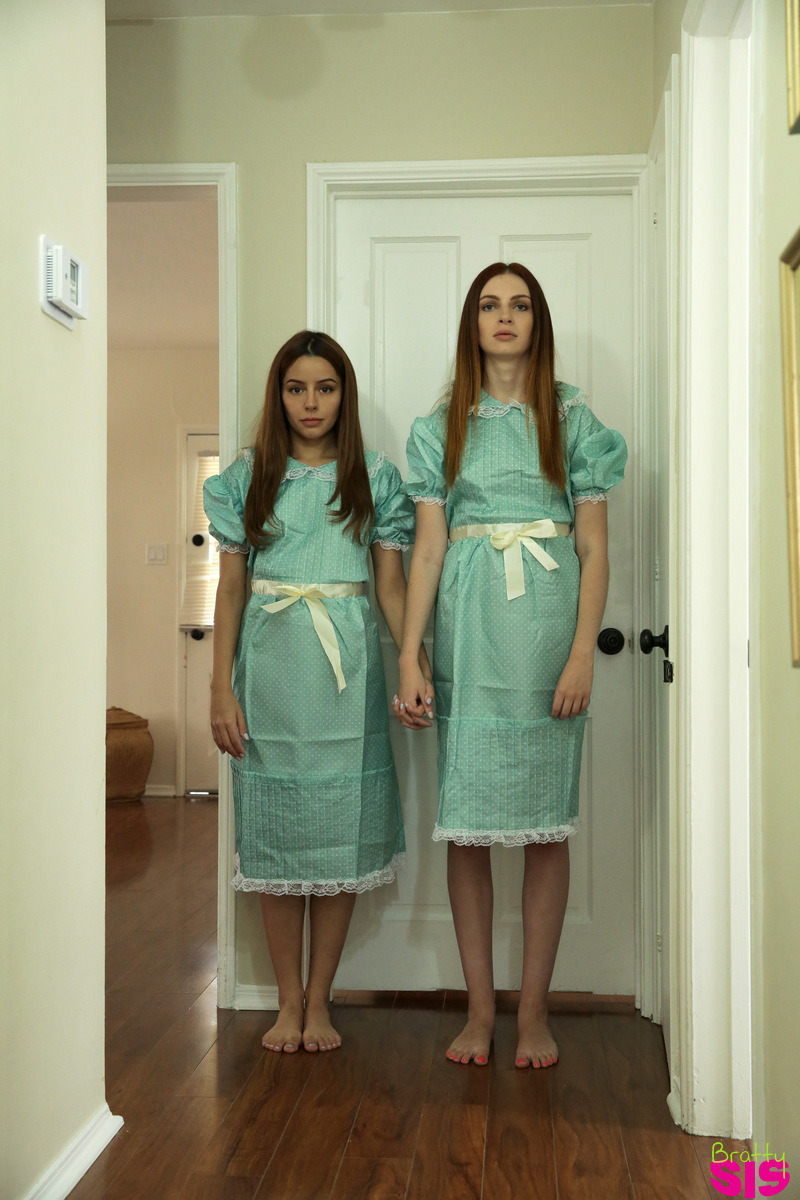 Halloween Fucking Maya Kendrick And Vanna Bardot-00