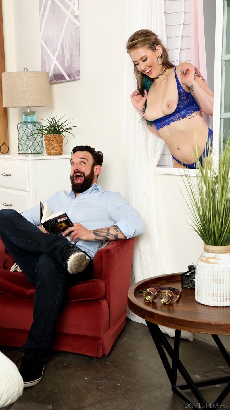 Electra Rayne Seducing Her Neighbour-02