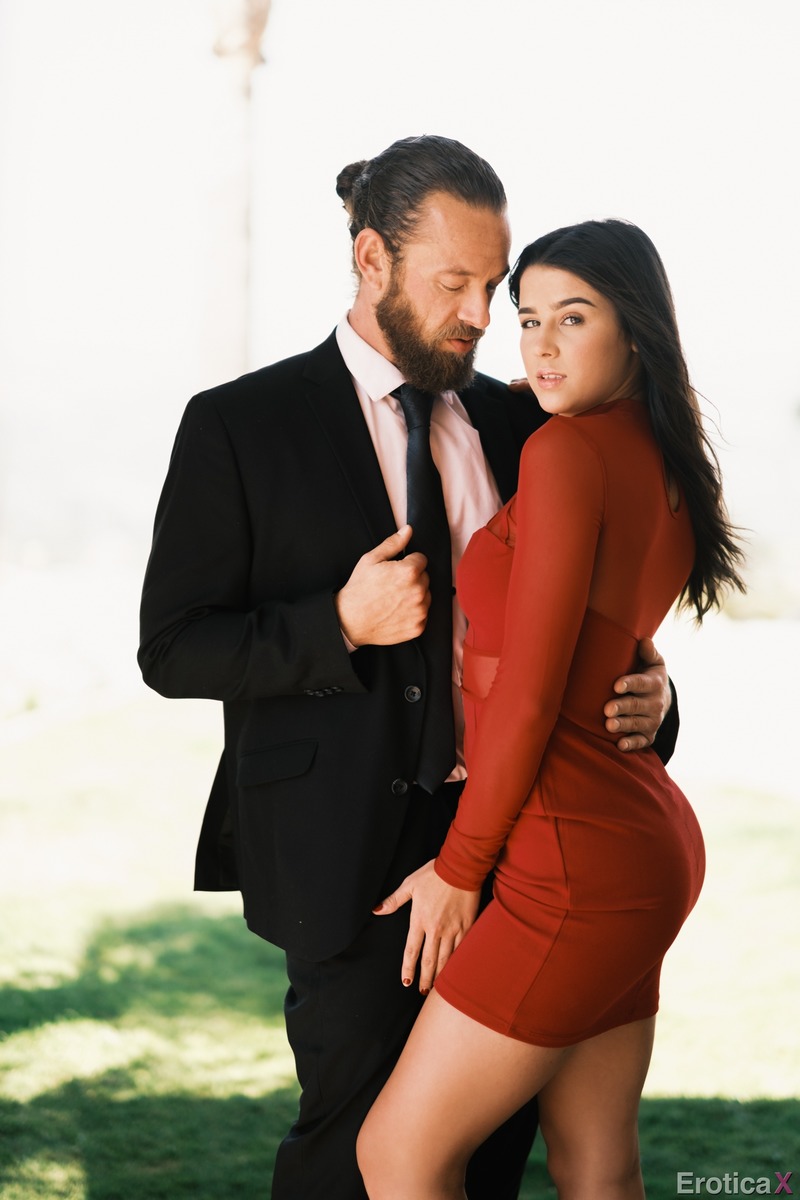 Beautiful Kylie Rocket Having Sex-03