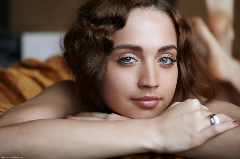 Zara Looks So Sexy-07