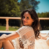Busty Adele Taylor Cooling Off-02