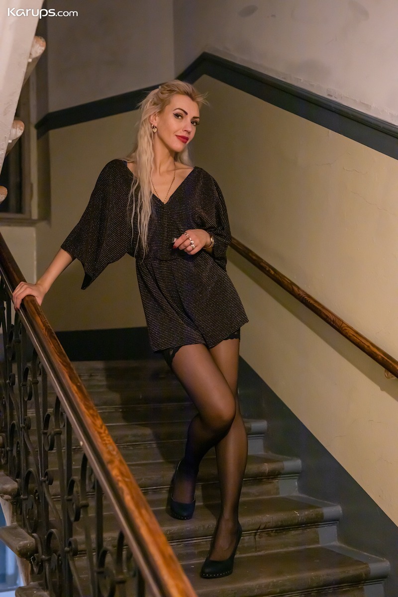 Milena Gets Fucked In Stockings-01