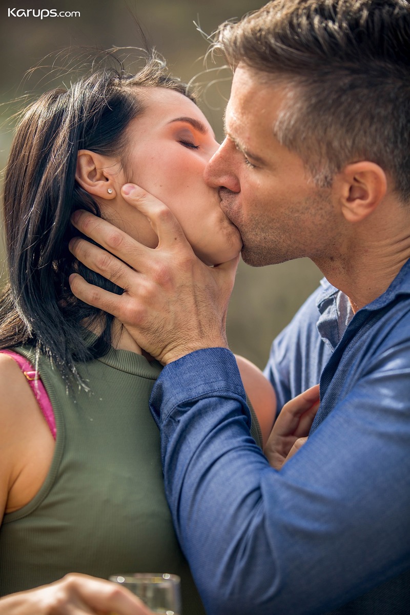Nelly Kent Celebrating With Her Husband-03