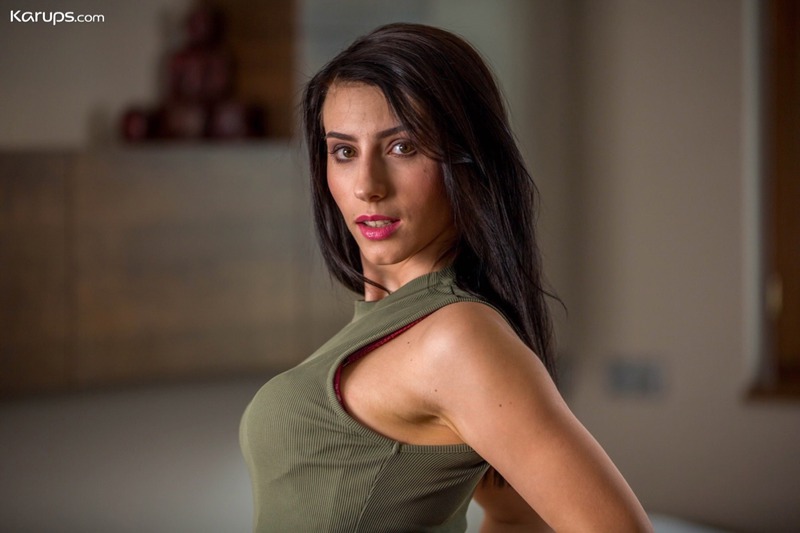 Neily Kent Stripping-02