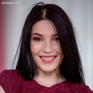 Mia Evans Takes Off Her Sexy Pink Lingerie-01