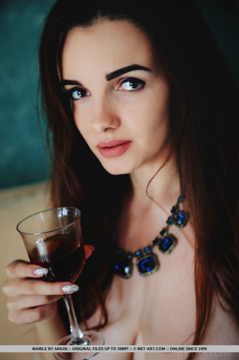 Maible Shows Her Perfect Big Boobs-06