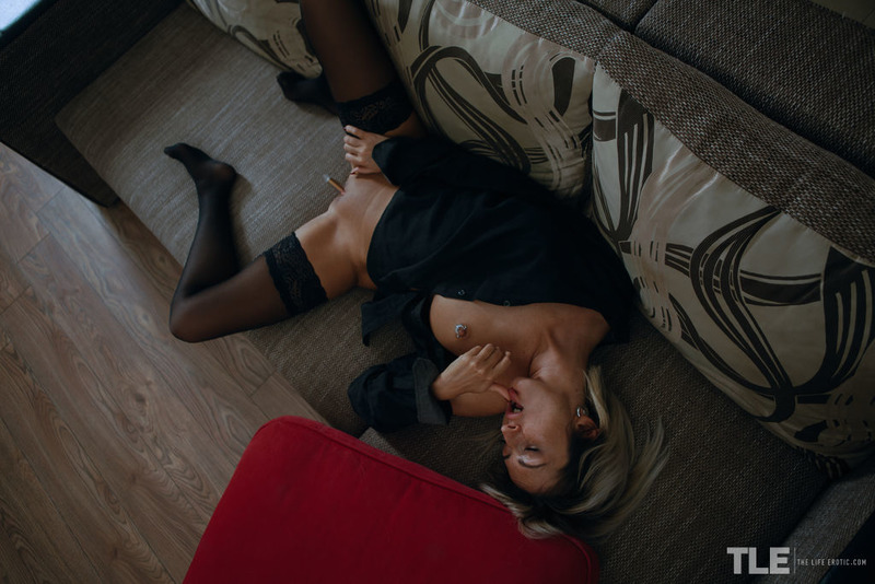 Hot Adelyn Masturbating-03